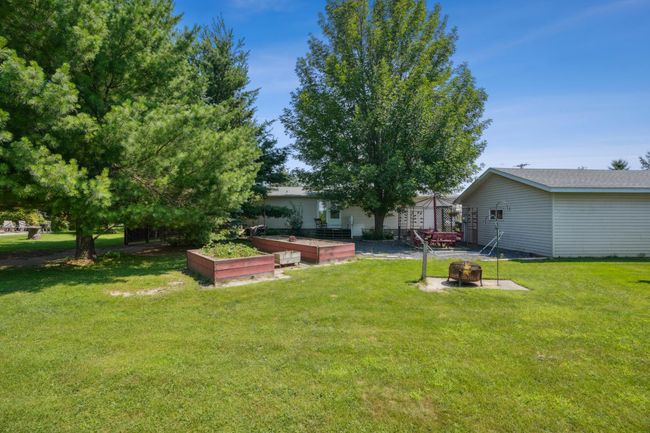 raised garden beds | Image 24