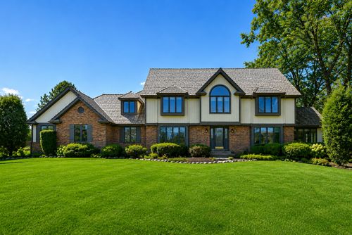 5681 River Park Dr, Libertyville, IL, 60048-4203 | Card Image