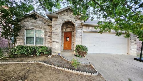 3121 Evangeline Rd, Fort Worth, TX, 76140-8648 | Card Image