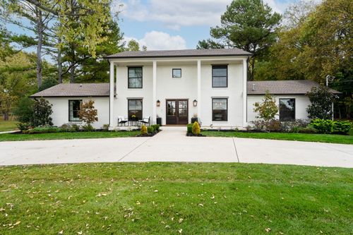 814 Wilson Pike, Brentwood, TN, 37027-6715 | Card Image