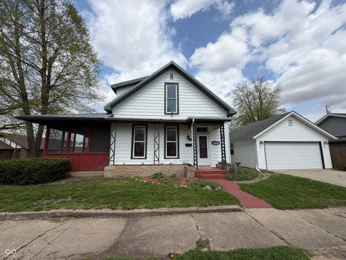 601 Pearl St, Covington, IN, 47932-1453 | Card Image