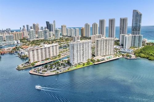 apt-826-500 Bayview Dr, Sunny Isles Beach, FL, 33160-4777 | Card Image