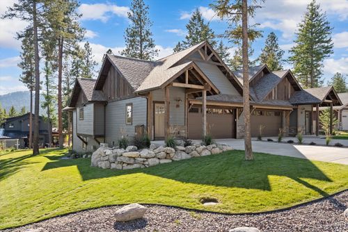 593 Grayling Rd, Lakeside, MT, 59922-9694 | Card Image
