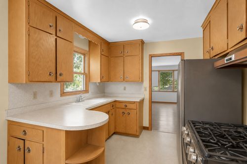 435 Madison St Ne, Minneapolis, MN, 55413-2121 | Card Image