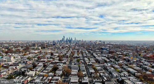 5452 Walnut St, PHILADELPHIA, PA, 19139-4033 | Card Image