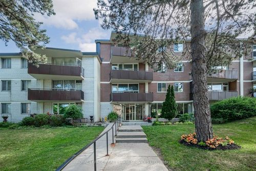 106-100 Coe Hill Dr, Toronto, ON, M6S3E1 | Card Image