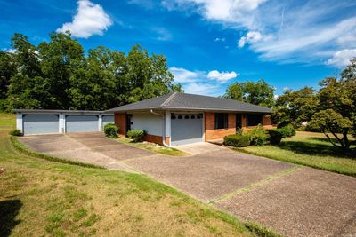 1718 Thomas Road, House other with 3 bedrooms, 2 bathrooms and null parking in Benton AR | Image 3