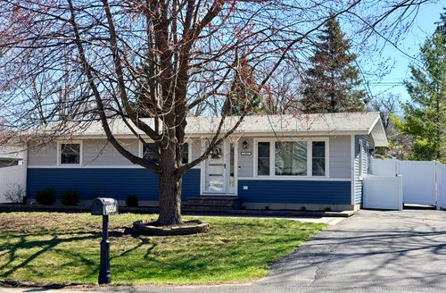 21437 W Engle Dr, Lake Villa, IL, 60046-9497 | Card Image