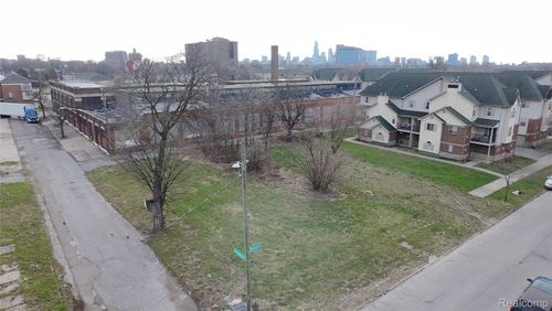 3930 Wabash St, Detroit, MI, 48208-2627 | Card Image