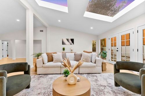 2128 Missouri St, San Diego, CA, 92109-3627 | Card Image