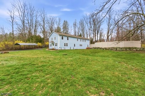 7 Le Boun Blvd, Ringwood, NJ, 07456-1207 | Card Image