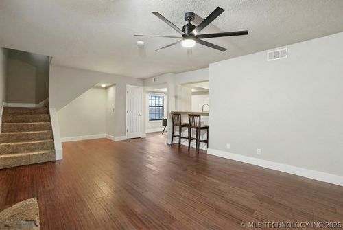 41h-6376 S 80th East Ave, Tulsa, OK, 74133 | Card Image