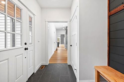 2 Jordan Way, Wolfeboro, NH, 03894-5970 | Card Image