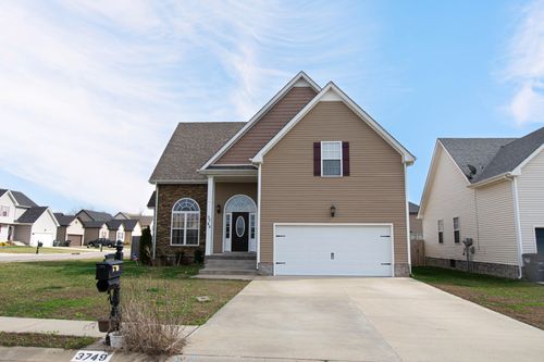 3749 Silver Fox Ct, Clarksville, TN, 37040-6288 | Card Image