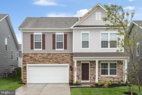 124 Clerkenwell Dr, STEPHENS CITY, VA, 22655-2528 | Card Image