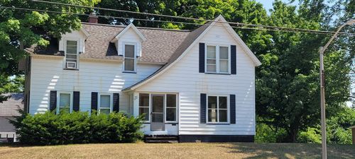 512 S State St, Hart, MI, 49420-1231 | Card Image