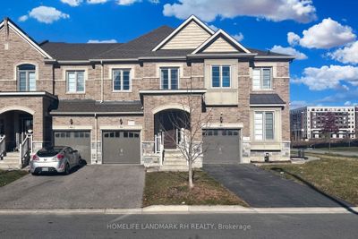 38 Judah Doan Way, House attached with 3 bedrooms, 3 bathrooms and 3 parking in East Gwillimbury ON | Image 2