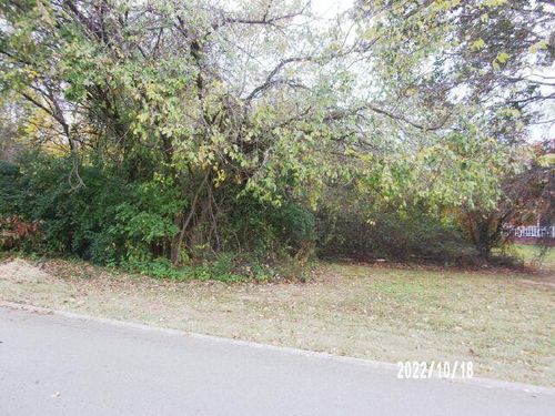 620 Pinewood Circle, Morristown, TN, 37814 | Card Image