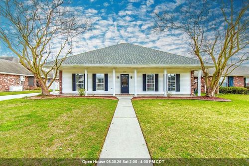 217 Windward Dr, Houma, LA, 70360-3988 | Card Image