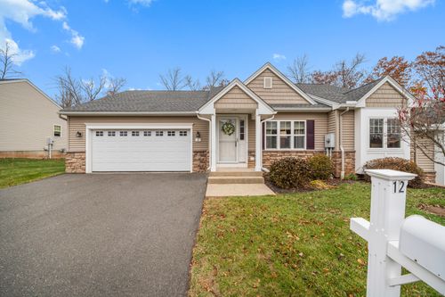 12-12 Woodridge Dr, Windsor Locks, CT, 06096-2675 | Card Image