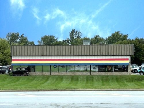 9120 Trinity Dr, Lake In The Hills, IL, 60156-1666 | Card Image