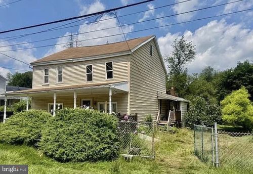 225-227 Furnace St, SHENANDOAH, PA, 17976-2504 | Card Image