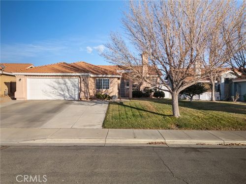 3150 Carnation St, Rosamond, CA, 93560-7433 | Card Image