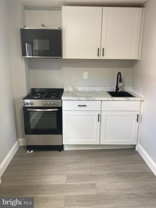 1-1682 Harrison St, Philadelphia, PA, 19124-2767 | Card Image