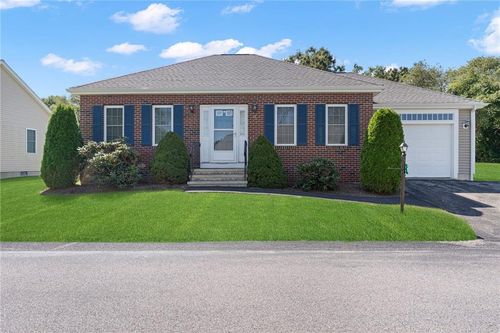 2 Woods Edge Rd, Lakeville, MA, 02347-3613 | Card Image