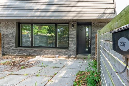 207-250 Montmorency Dr, Hamilton, ON, L8K5H1 | Card Image