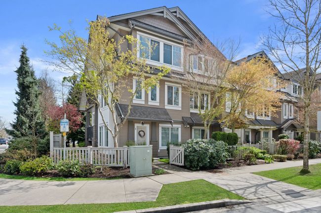 1 - 8250 209 B Street, Townhouse with 3 bedrooms, 2 bathrooms and 3 parking in Langley BC | Image 2
