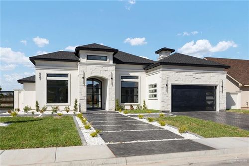 2525 Trinity Ave, McAllen, TX, 78504-7008 | Card Image