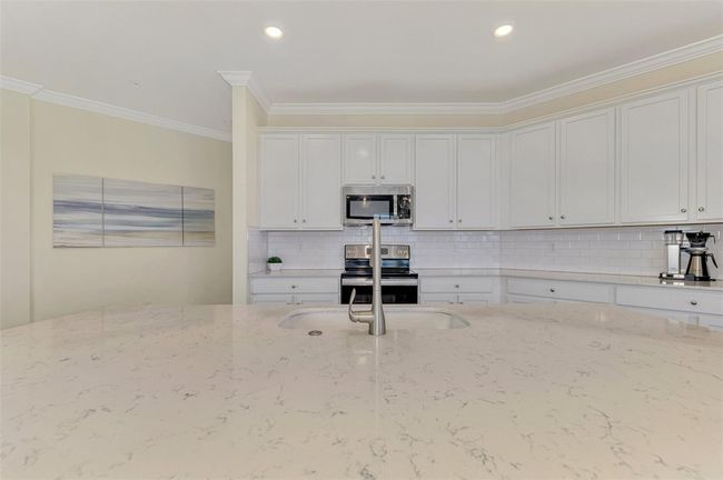 UNIT-203 - 10039 Crooked Creek Dr, Condo with 2 bedrooms, 2 bathrooms and null parking in VENICE FL | Image 13