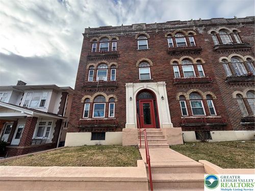 222 S 15th St, Allentown, PA, 18102-4515 | Card Image