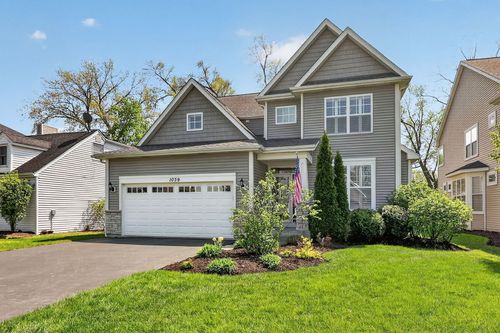 1039 Carol St, Downers Grove, IL, 60516-2828 | Card Image