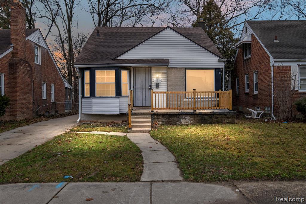 Curtis St, Detroit, MI 48219