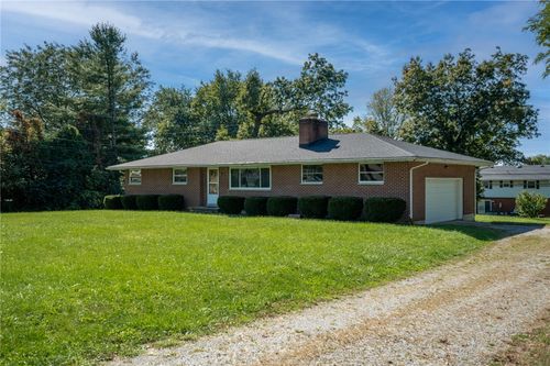 2004 La Grange Rd, Beavercreek, OH, 45431-3111 | Card Image