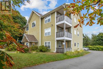 154 Cumberland St, Condo with 2 bedrooms, 1 bathrooms and null parking in Charlottetown PE | Image 3