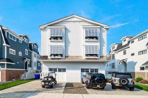 437-437 20th St, Avalon, NJ, 08202-2103 | Card Image
