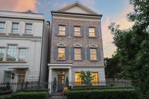 220 Morningside Park St, Houston, TX, 77024-1577 | Card Image