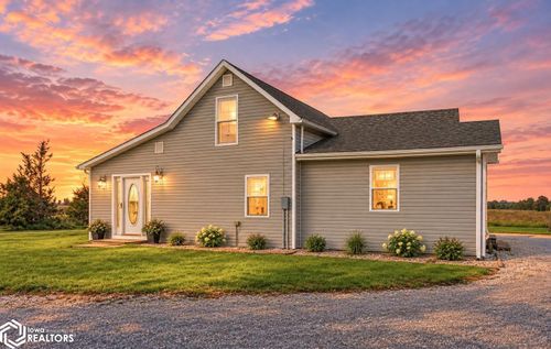 19818 195th Avenue, Sigourney, IA, 52591 | Card Image