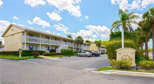 d16-4625 Bayshore Dr, NAPLES, FL, 34112-4360 | Card Image