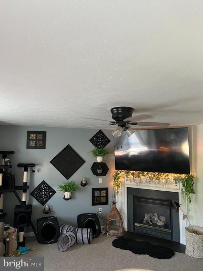 102 Zephyr Ln, Townhouse with 3 bedrooms, 2 bathrooms and null parking in WINCHESTER VA | Image 11