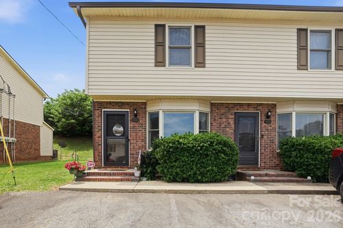 440 Stoneycreek Ln, Rock Hill, SC, 29730-6415 | Card Image