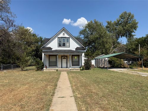 411 W 9th St, Chelsea, OK, 74016-1631 | Card Image