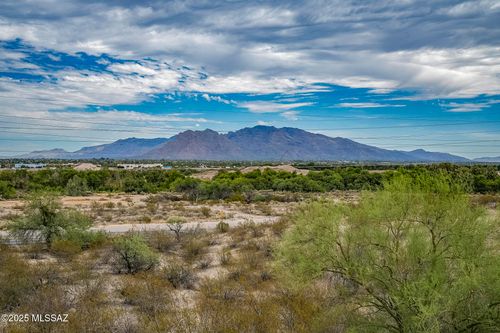5735 N Silverbell Rd, Tucson, AZ, 85743-7599 | Card Image