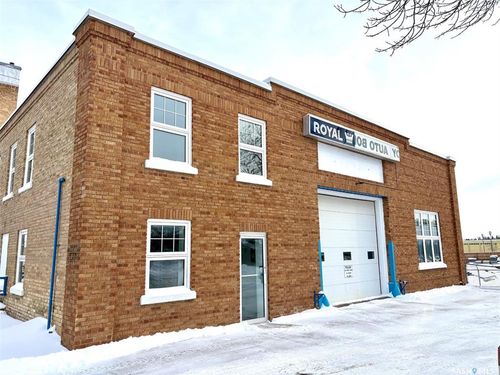 29 Sixth Ave N, Yorkton, SK, S3N0X6 | Card Image