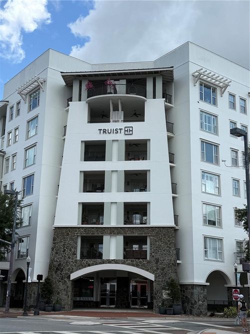 1704-2305 Edgewater Dr, ORLANDO, FL, 32804-5357 | Card Image