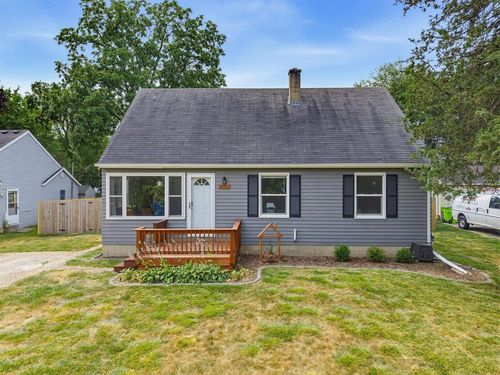 34903 Parkway Drive, Summit, WI, 53066 | Card Image