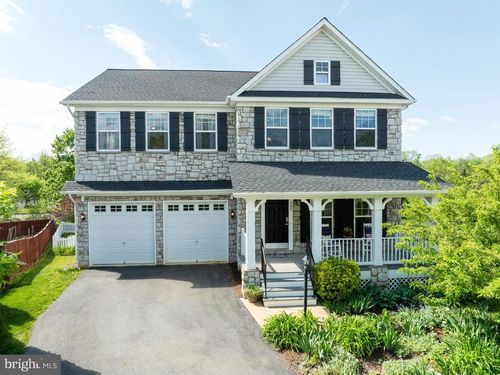 209 Jolliffe Cir, Boyce, VA, 22620-9713 | Card Image